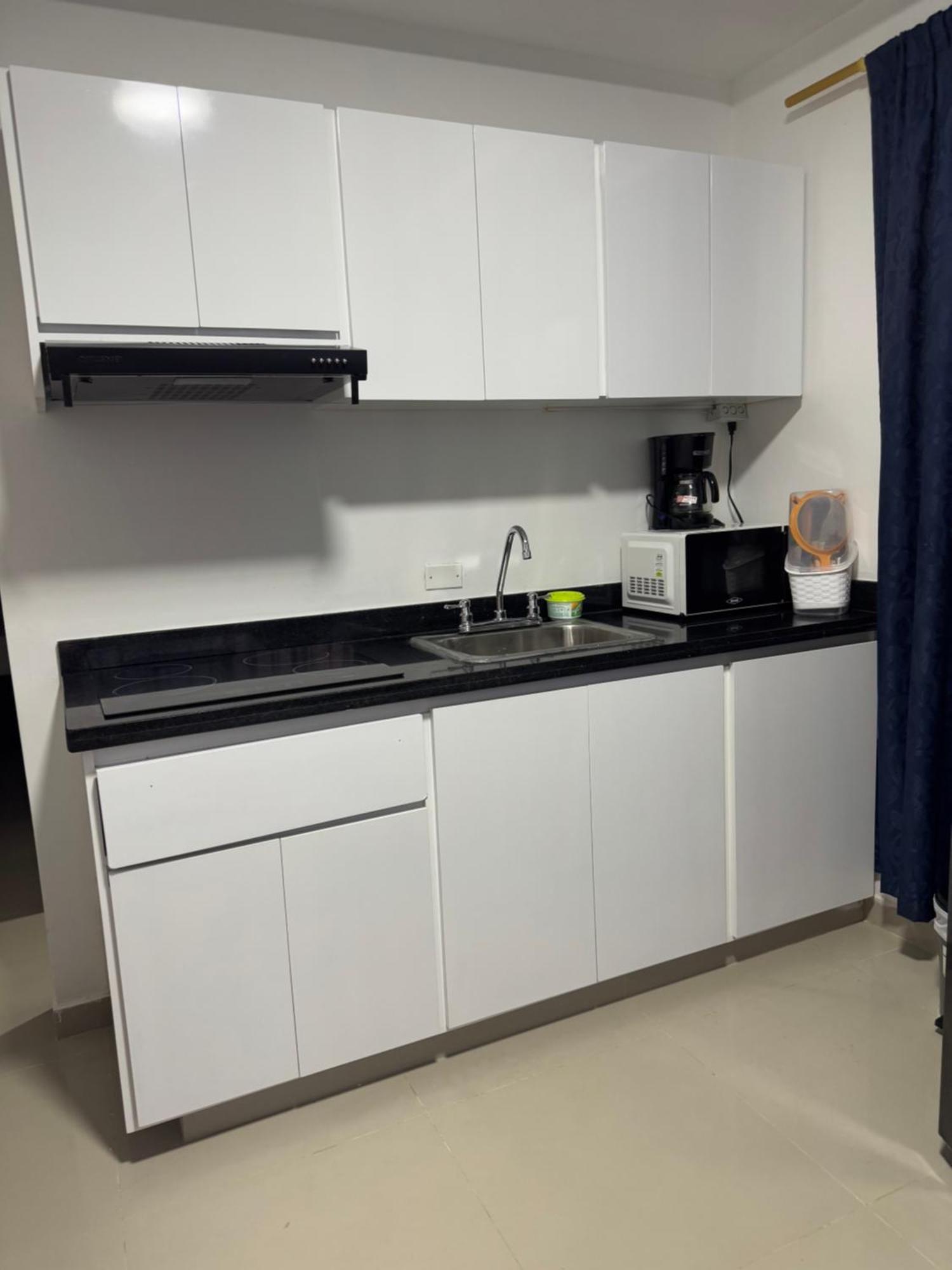 Apartamentos El Mochilero Frente A La Playa Piso 1 Apto 1