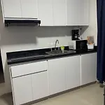 Apartamentos el mochilero frente a la playa piso 1 apto 1