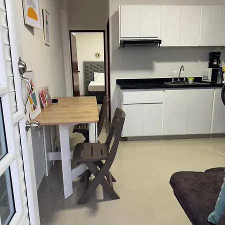 Apartamento El Mochilero Frente A La Playa Piso 1 Apto 1 Cartagena